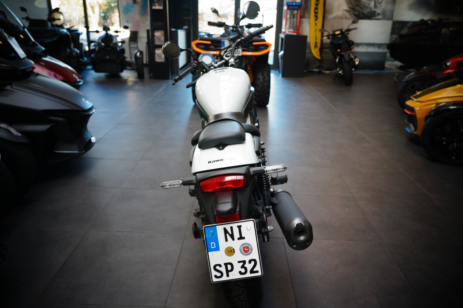 Fahrzeugabbildung Kawasaki Eliminator 500 Weiß