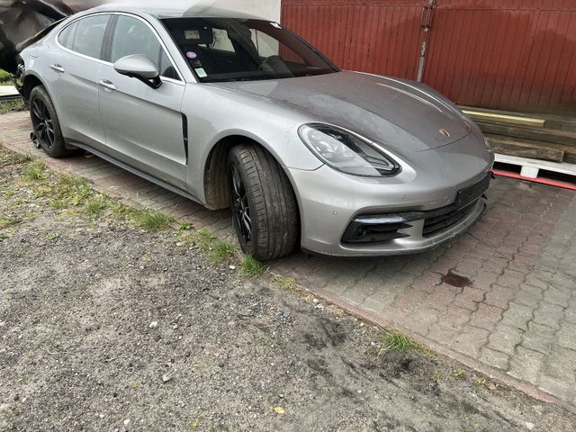 Porsche Panamera 4S 440hp 45.000km night vison 360 camer