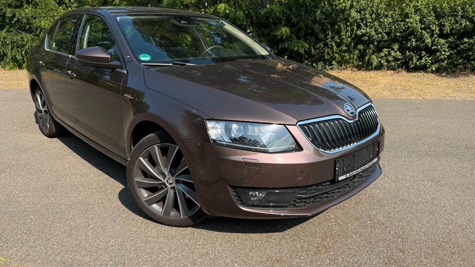 Skoda Octavia Lim. Laurin & Klement , Xenon,Leder