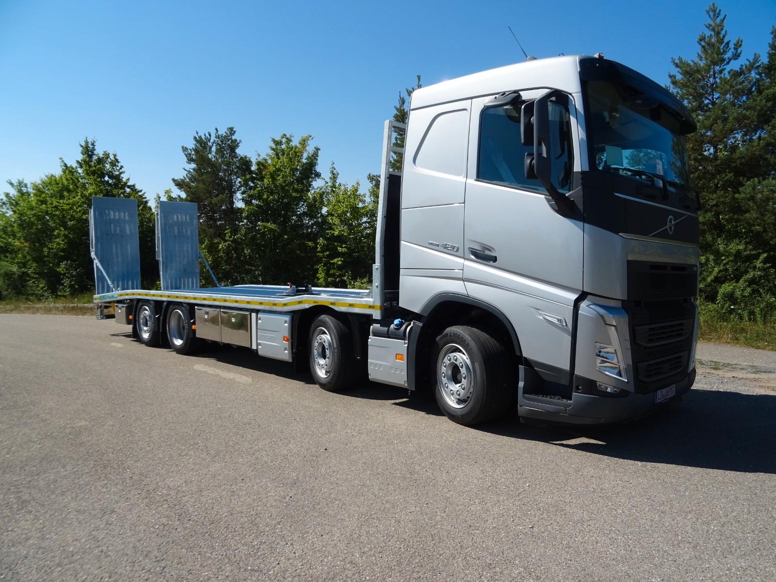 Volvo BEKO Maschinentransporter Baumaschinentransport