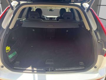 Volvo XC60 Plus Dark 2WD