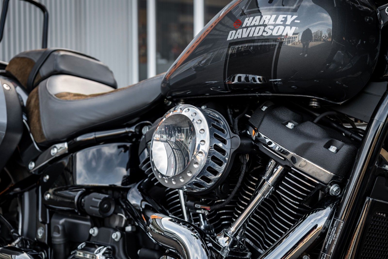 Fahrzeugabbildung Harley-Davidson FLSB SPORT GLIDE 107 - Dr. Jekill & Mr. Hyde -