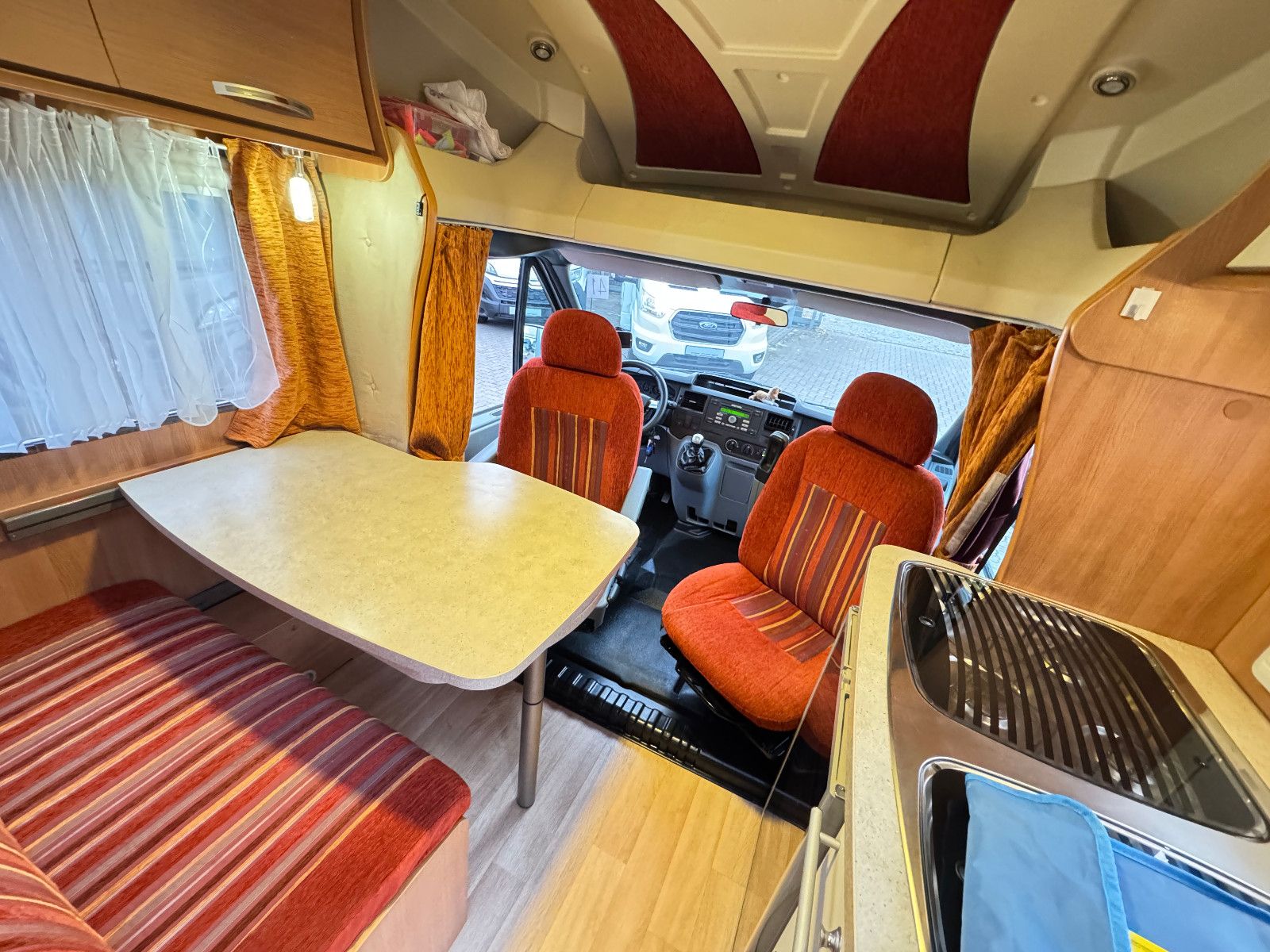 Fahrzeugabbildung Chausson Flash 02 Ford Transit 2.2 KAMERA STANDHEIZUNG TV