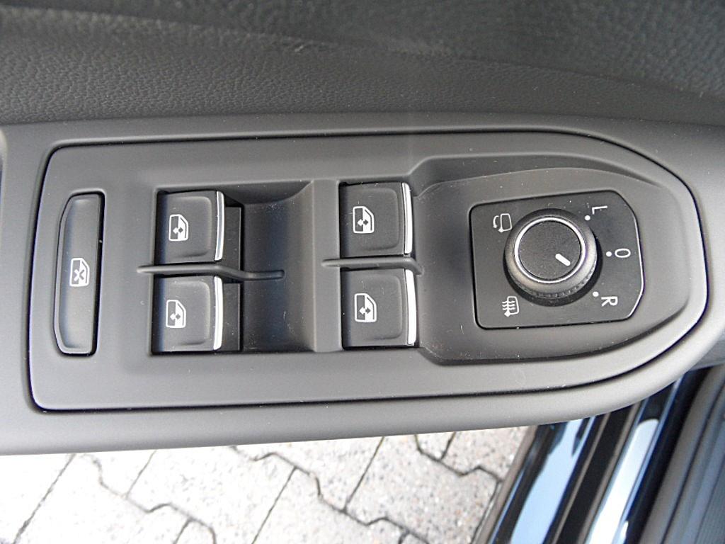 Volkswagen Golf 1.5 eTSI OPF 110kW DSG ENERGY Kam/Klim/Nav, миниатюра 20