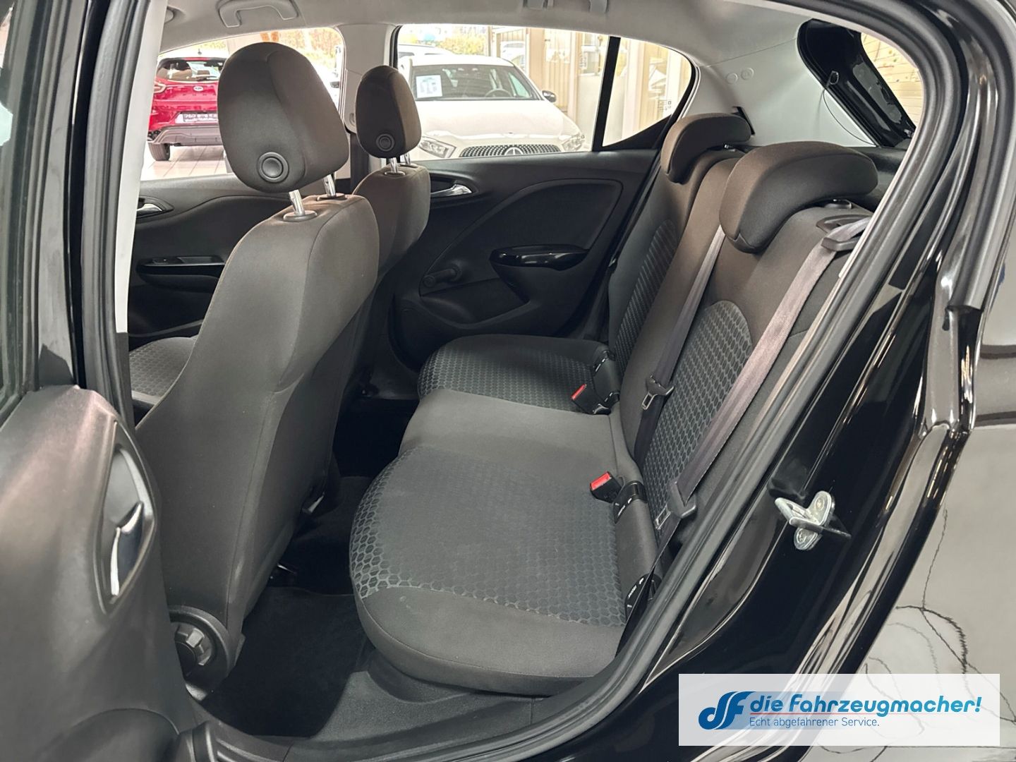 Fahrzeugabbildung Opel Corsa E Edition Navi Apple CarPlay Android Auto