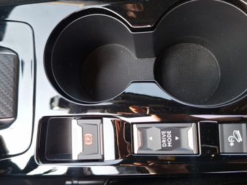 Peugeot 2008 Allure 1.2 PureTech 130 LED+SHZ+Alcant.+PDC