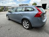 Volvo V60 D3 AUTOMATIK LEDER NAVI - Volvo V60 mit Diesel-Antrieb: Kombi, Automatik