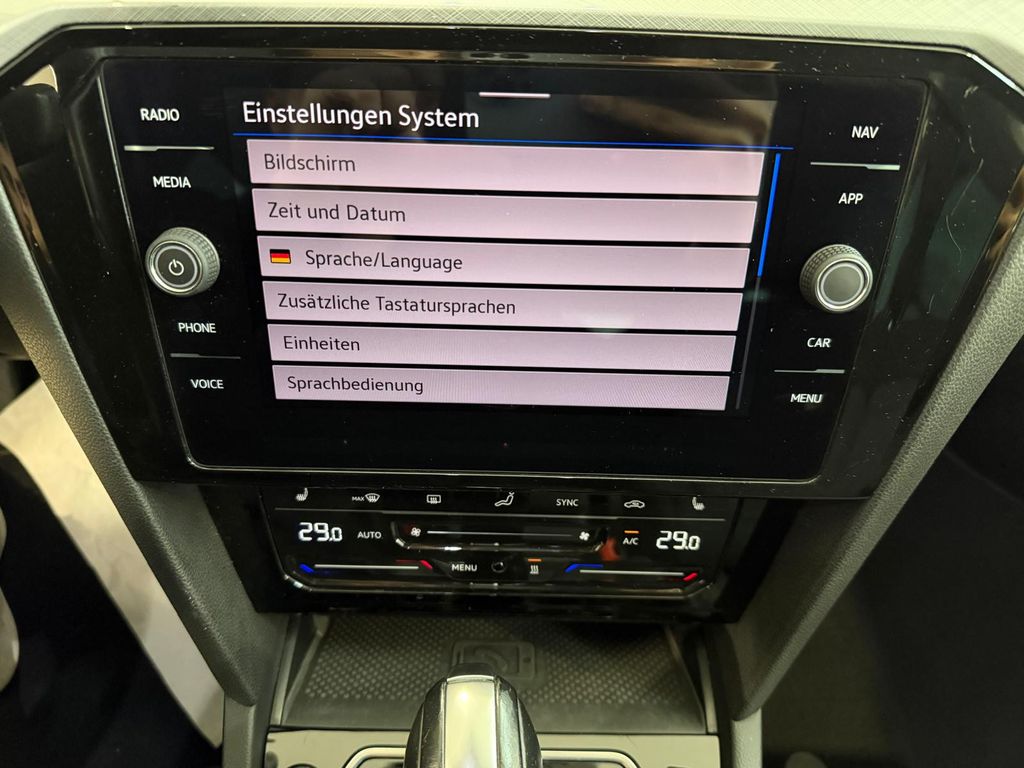 VW Passat Variant - Bild 25