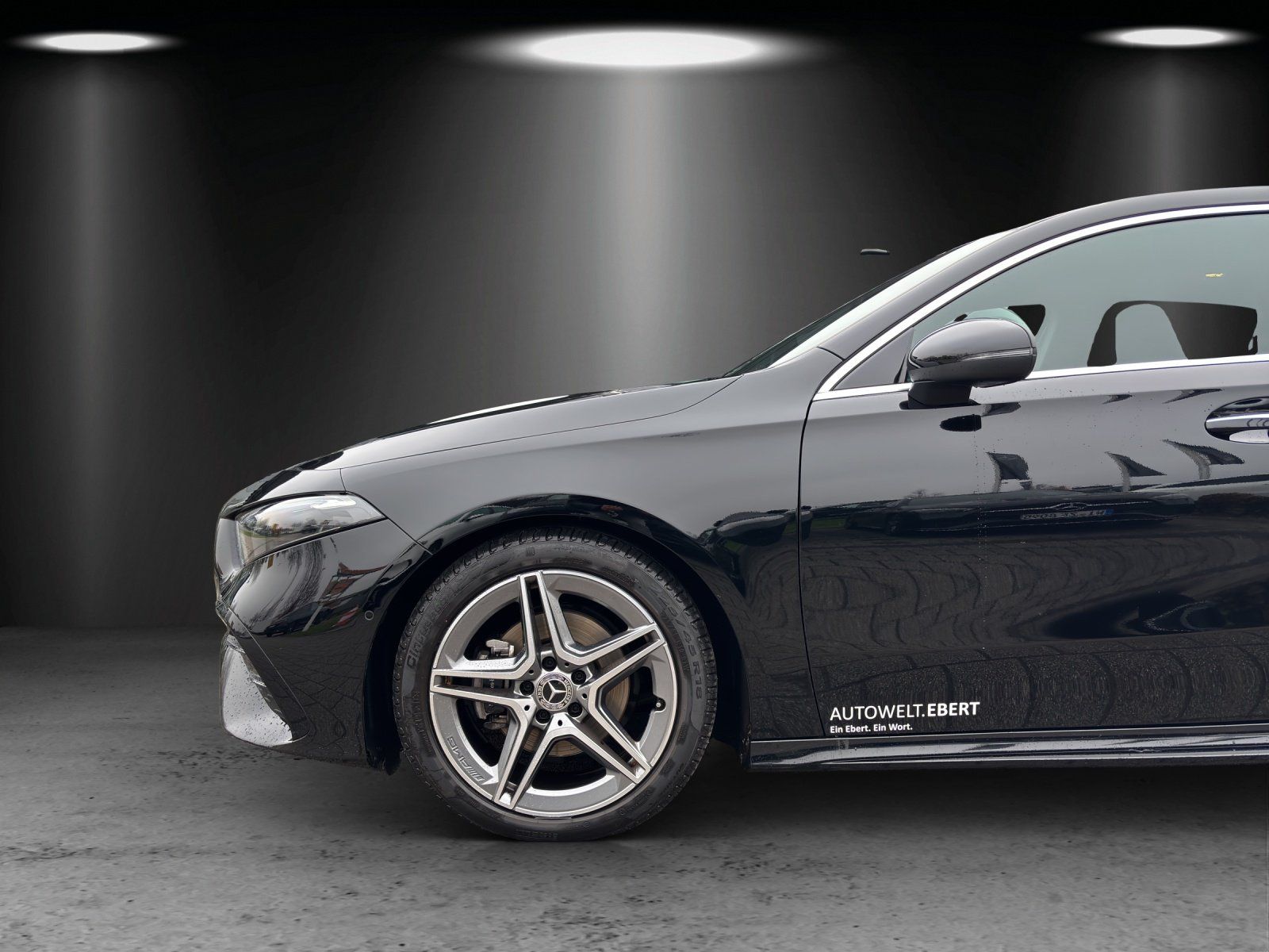 Fahrzeugabbildung Mercedes-Benz A 180 d AMG Burme DISTRO KeyGO 18" Totwinkel