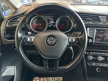 MYAUTOCENTER – Gebraucht- und Jahreswagen mit Werkstattservice in Pfaffenhofen Volkswagen Touran *7.SITZER*ACC*NAV*SZHZ*LED*ALCANTARA*