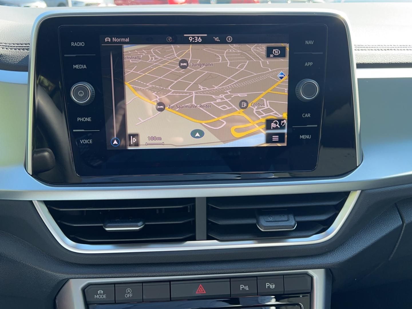Fahrzeugabbildung Volkswagen T-Roc Cabriolet Style ACTIVE 1.5l TSI DSG, Navi,