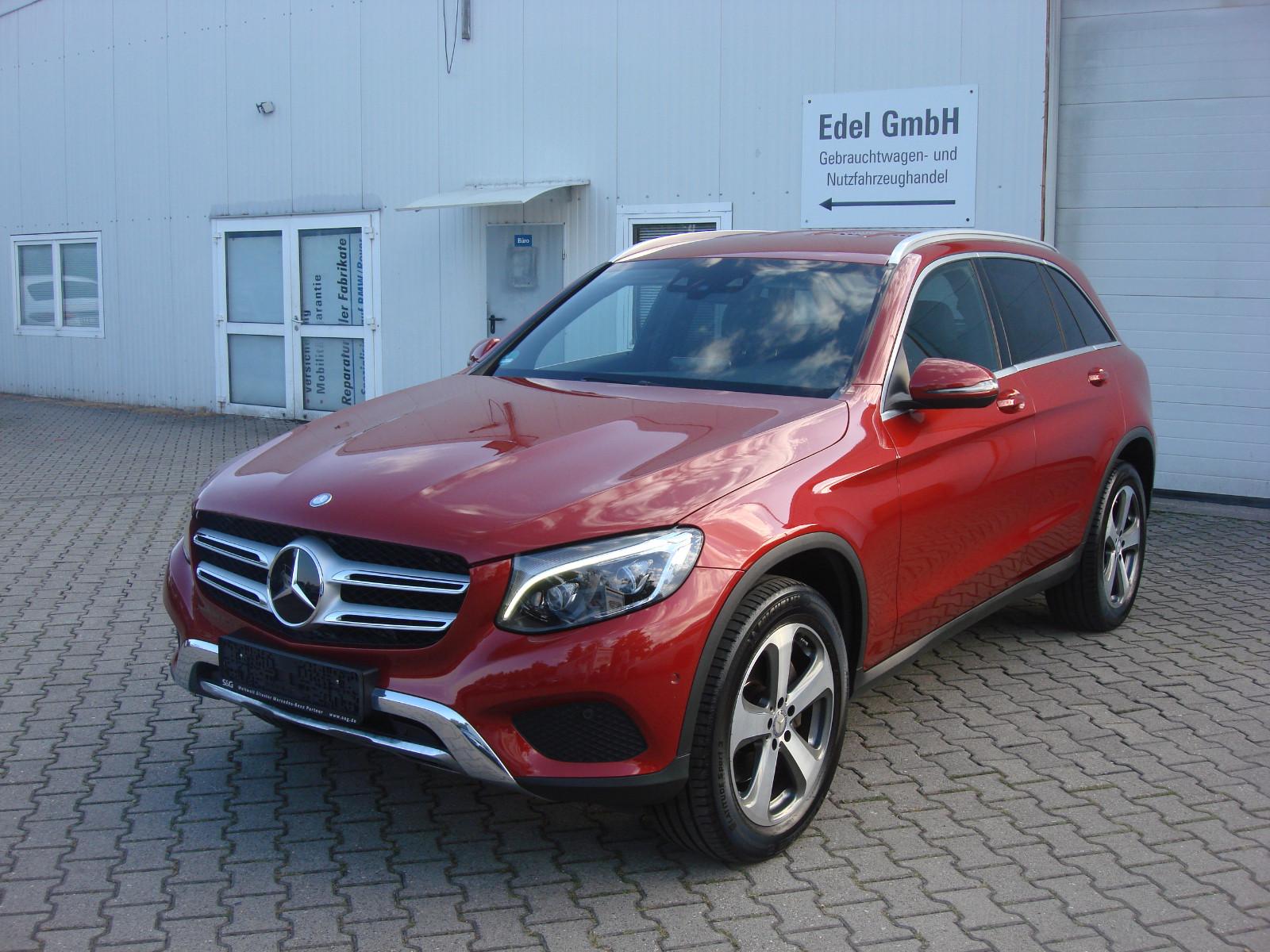 Mercedes-Benz GLC 250d 4Matic AMG Line 4Matic 9G*AHK*DIS*KAM*