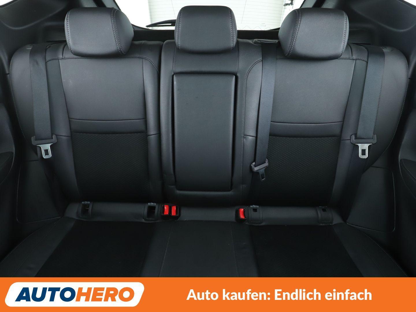 Nissan Qashqai 1.3 DIG-T Acenta Aut.*NAVI*TEMPO*CAM*PDC