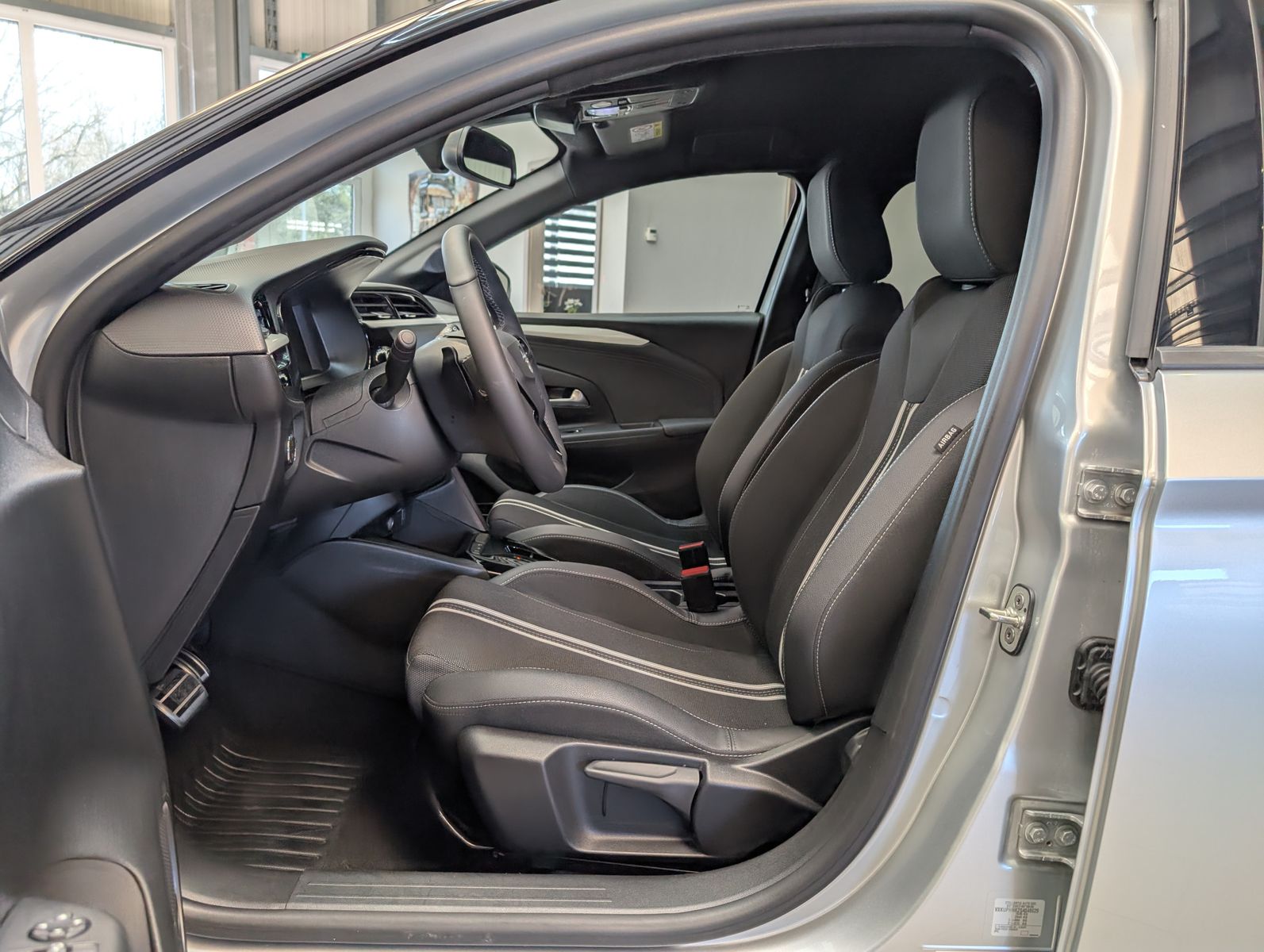 Fahrzeugabbildung Opel Corsa GS 1.2 Turbo LED Navi ACC Kamera Carplay