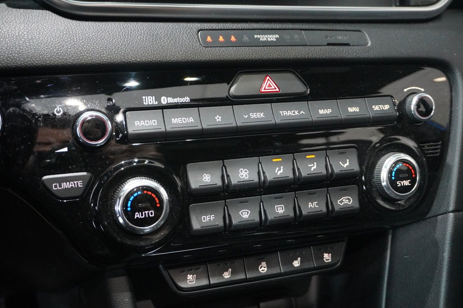 Fahrzeugabbildung Kia Sportage 2.0D GT-LINE AWD NAVI/LED/360°/PANO/AHK