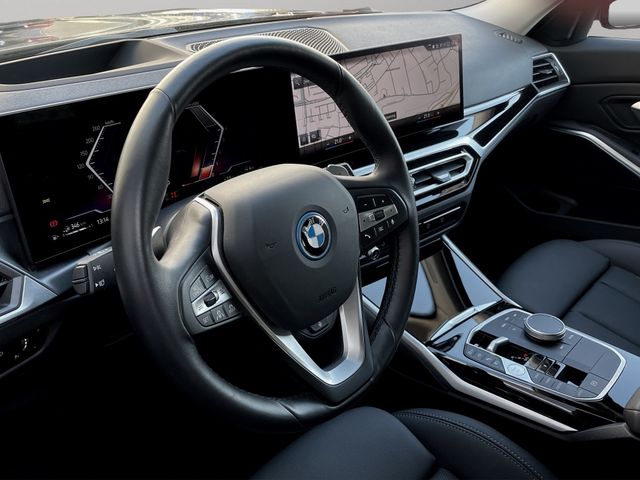 Foto Nummer 7: BMW 330e