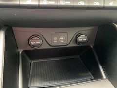 Fahrzeugabbildung Hyundai Tucson 1.6 GDI Navi Leder Kamera Sitzhzng. 17"