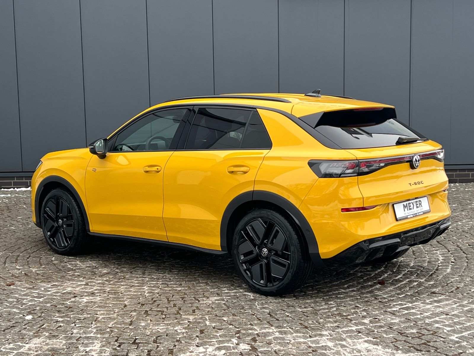 Fahrzeugabbildung Volkswagen T-Roc R-Line 1.5 eTSI DSG *Neues Modell, AHK, Bl