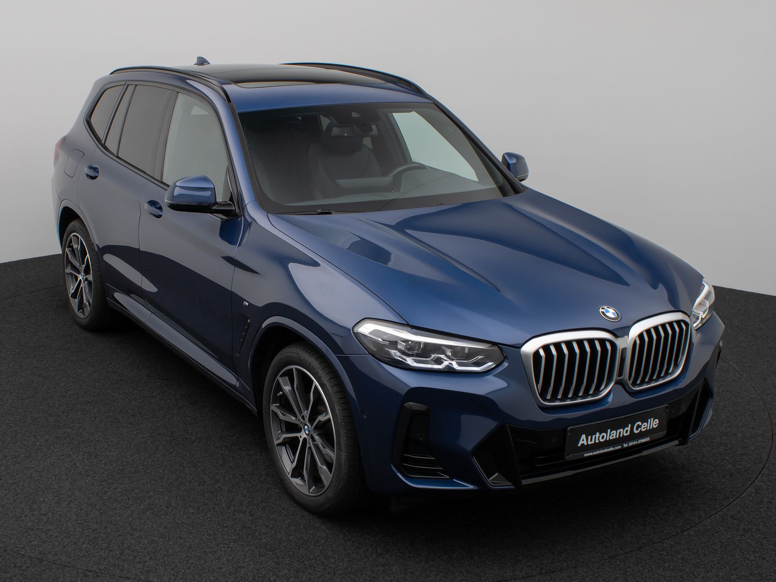 Fahrzeugabbildung BMW X3 xD20i M Sport Kamera Panorama DAB HiFi 20Zoll