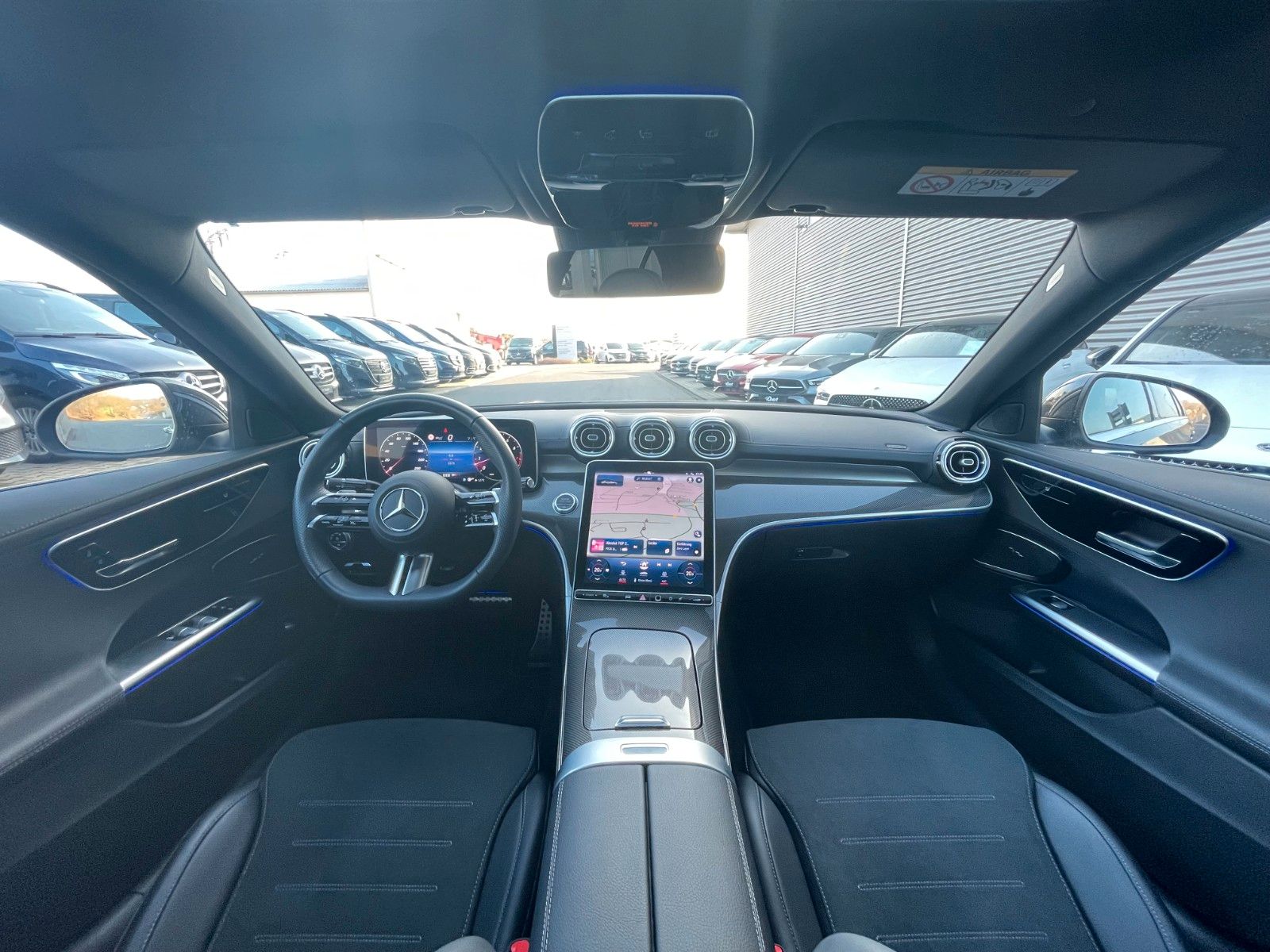 Fahrzeugabbildung Mercedes-Benz C 200 4M AMG Pano+AHK+360°+Digital+Ambiente