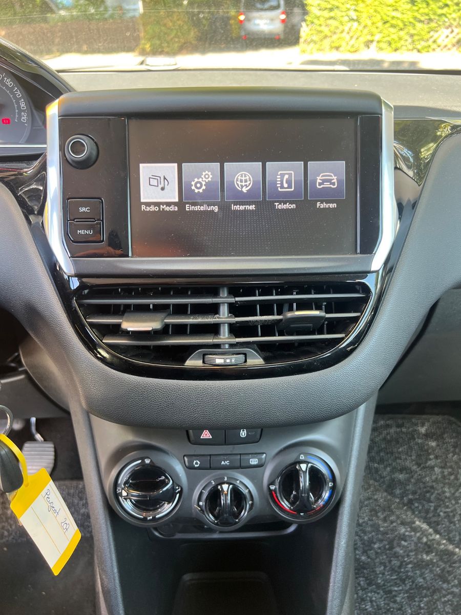 Fahrzeugabbildung Peugeot 208 Active * 1.HAND * TÜV & SERVICE NEU *