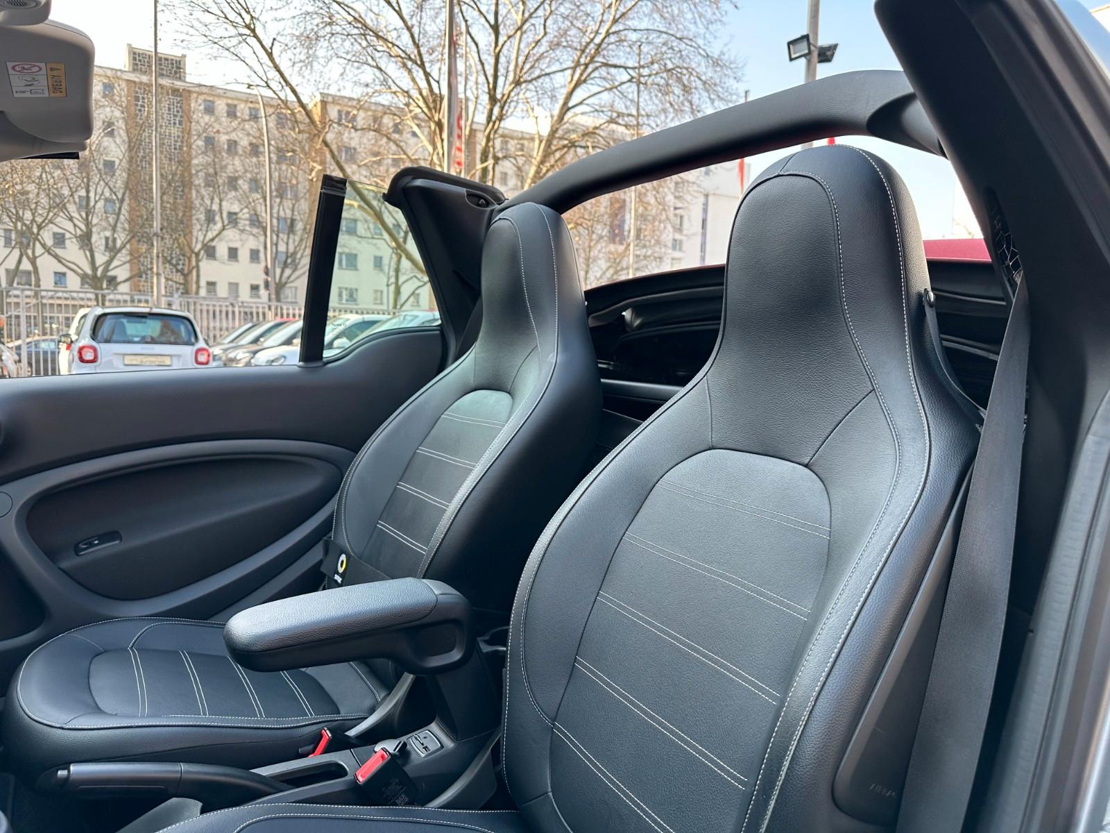 Car Image 27