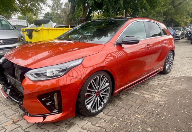 Kia cee'd / Ceed GT*39Tkm*Pano*Navi*Alcantara