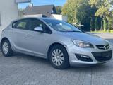 Opel Astra J Lim. 5-trg./ 2.Hand / Garantie / Service - Opel Astra Gebrauchtwagen in Hamm