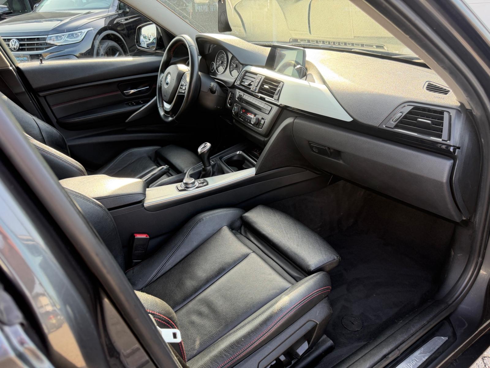 BMW 316 2013 — photo 16