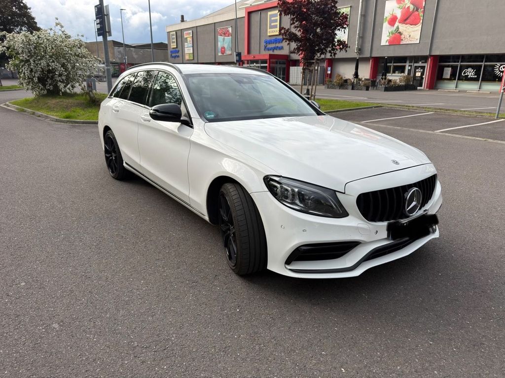 Image of Mercedes-Benz C 220