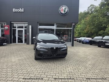 Alfa-Romeo Stelvio - 1