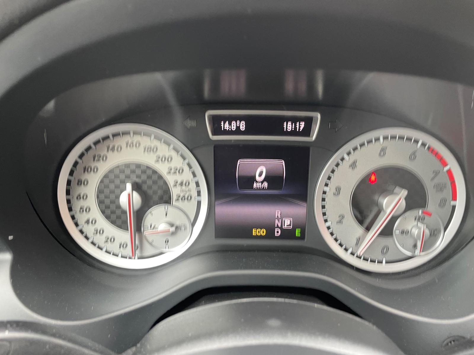 Mercedes-Benz A 250 4Matic AUT/NAVI/XENON/ALU/STANDHEIZUNG/TOP