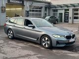 BMW 520 d xDrive Touring Garantie* M-Paket* TOP* - BMW 520 Gebrauchtwagen in Aachen