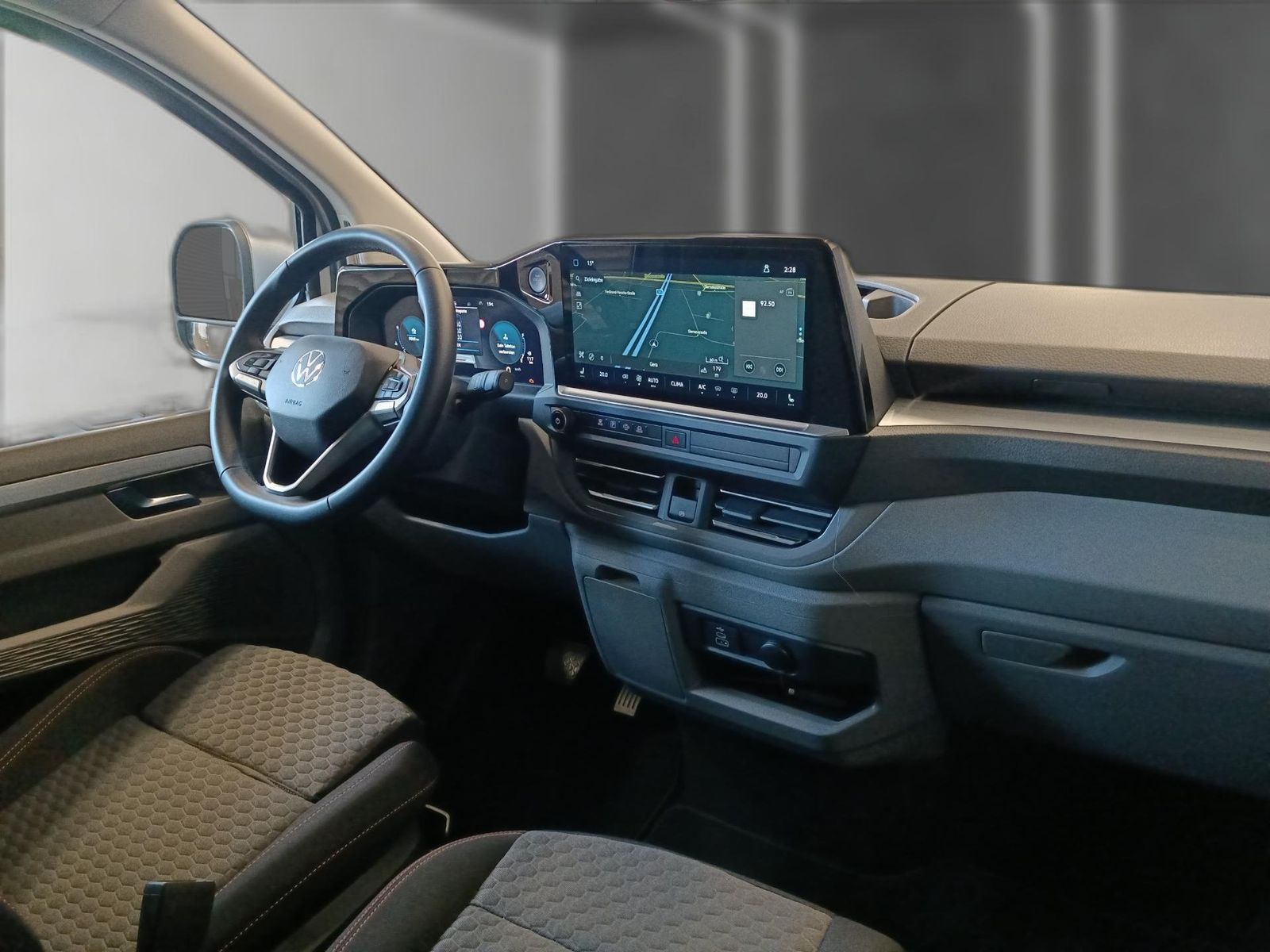 Volkswagen T7 Caravelle - Bild 8