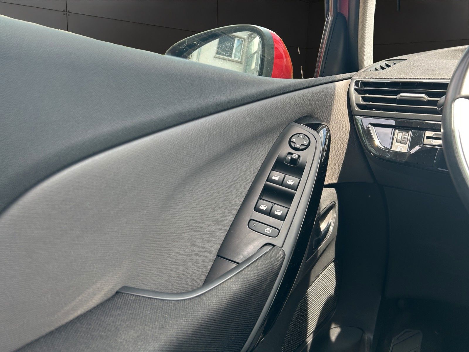 Fahrzeugabbildung Citroën C4 Picasso/Spacetourer Automatik/Navi/Kamara
