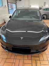 Tesla Model 3 Allradantrieb mit Dualmotor Long Ran... - Tesla Gebrauchtwagen von 2024