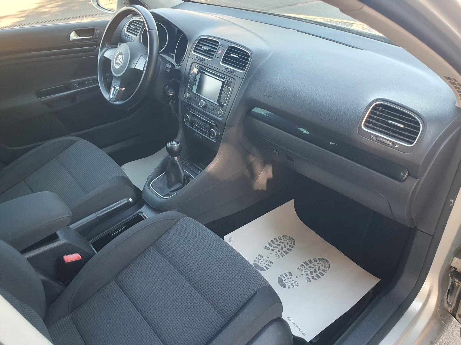 Volkswagen Golf 2010 — photo 15