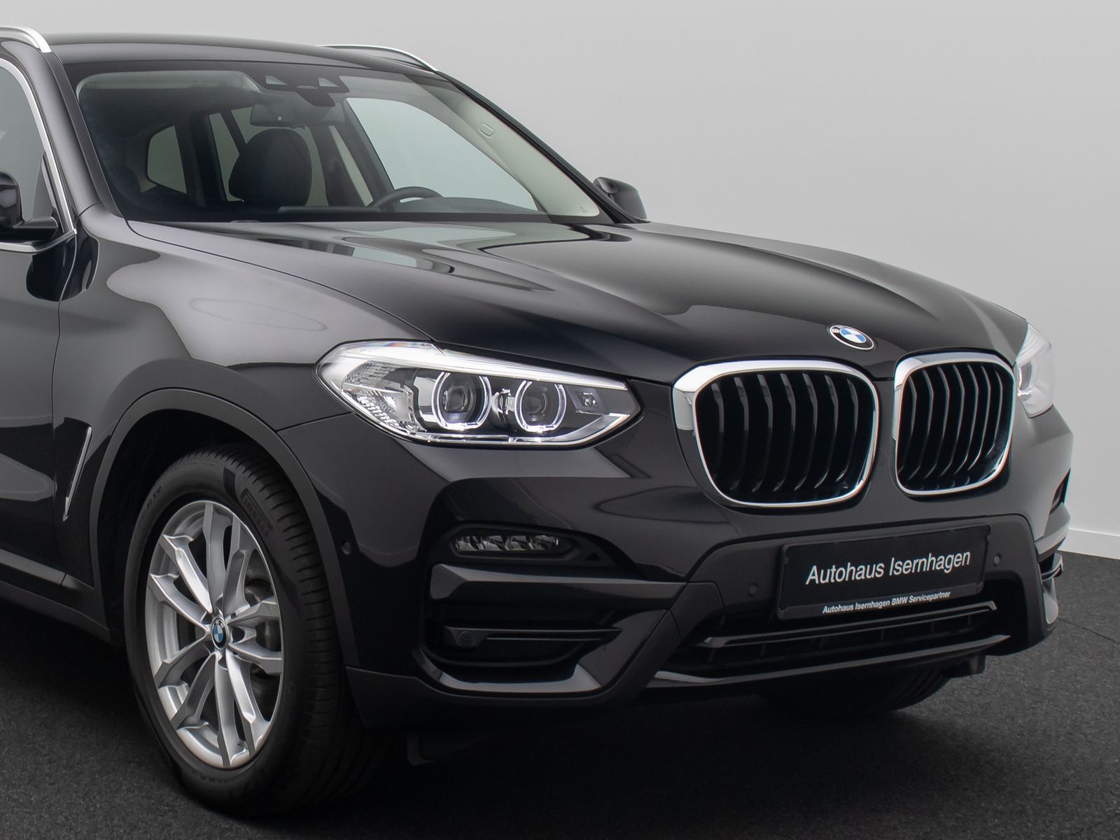 Fahrzeugabbildung BMW X3 xD20d Kamera HUD Komfort HiFi Alarm Leder 19"
