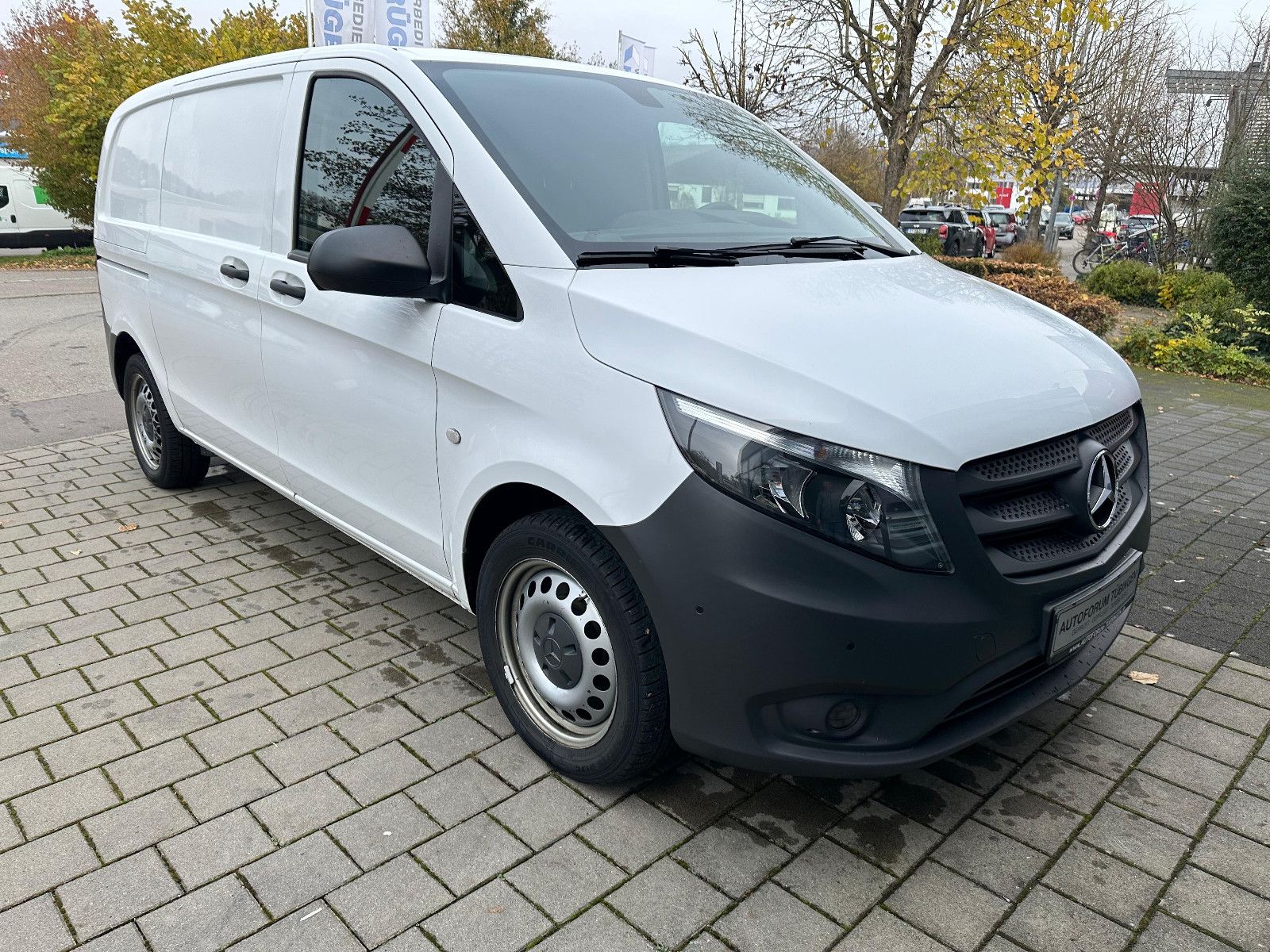 Fahrzeugabbildung Mercedes-Benz Vito 114 4Matic Kompakt Autom.*SORTIMO*AHK*NAVI*