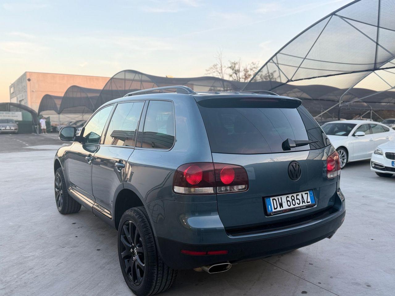 Volkswagen Touareg 2009 — photo 10
