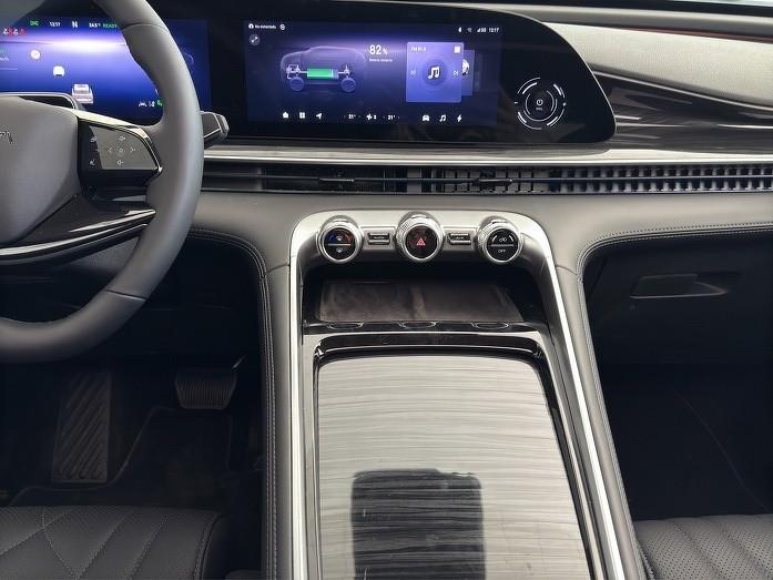 OMODA 9 1.5 TGDI PHEV Premium Pano Leder HUD VORLAUF