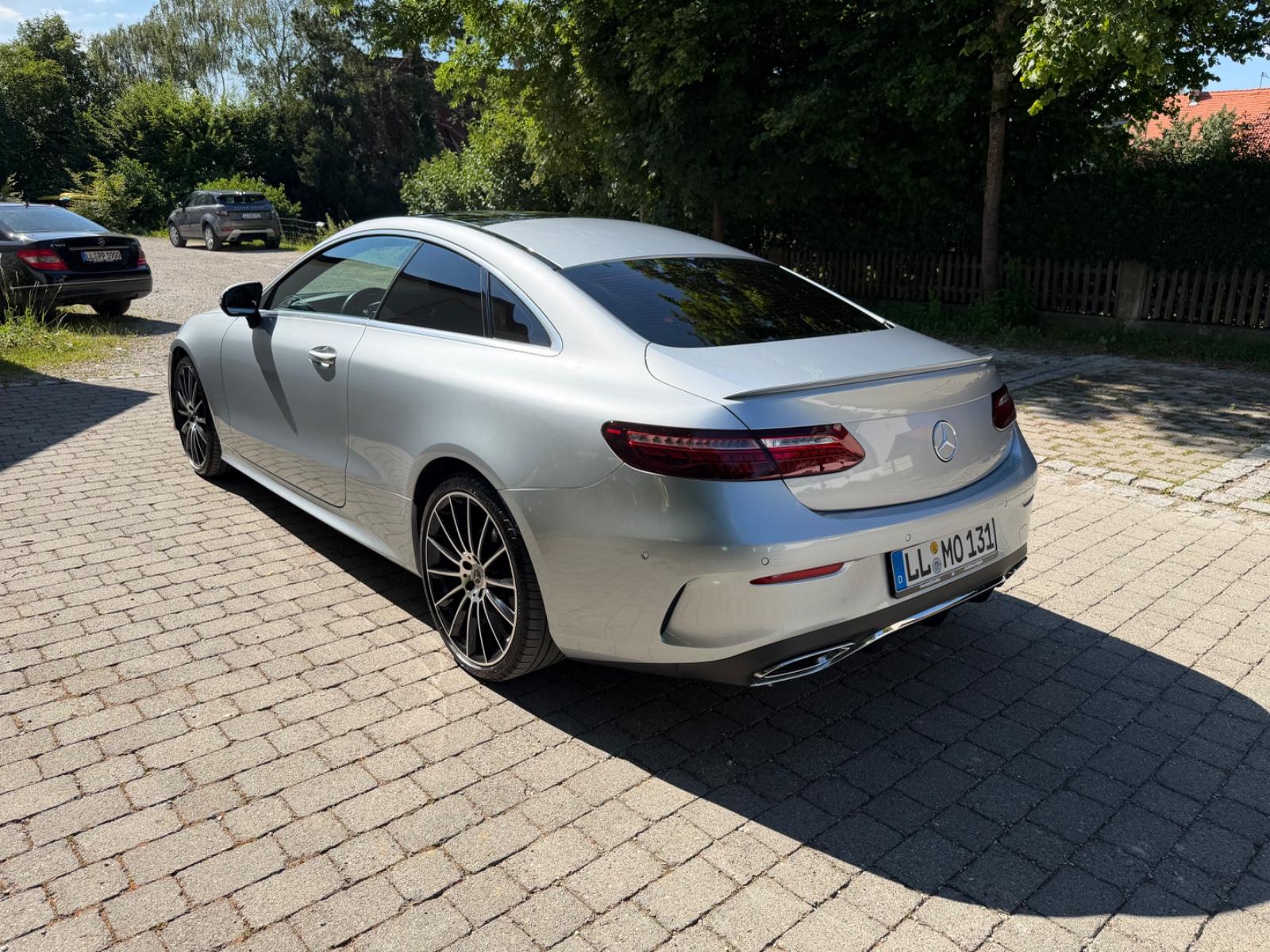Mercedes-Benz E220,AMG,20Zoll,360grad, Widescreen,Burmester