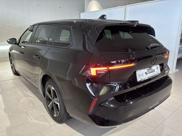 Fotografie 12 des Opel Astra Sports Tourer 1.2 Turbo Automatik GS