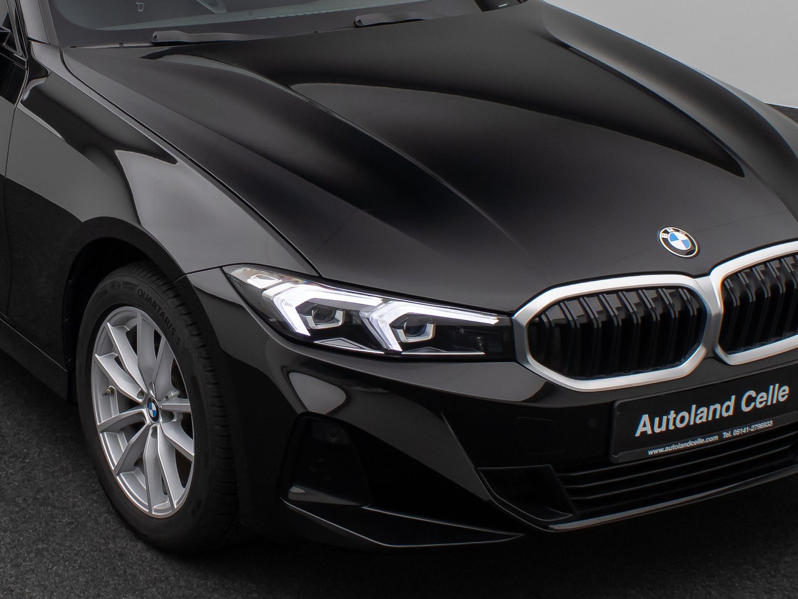 Fahrzeugabbildung BMW 318i DAB PDC Widscreen Geschwindigkeitsreg LED
