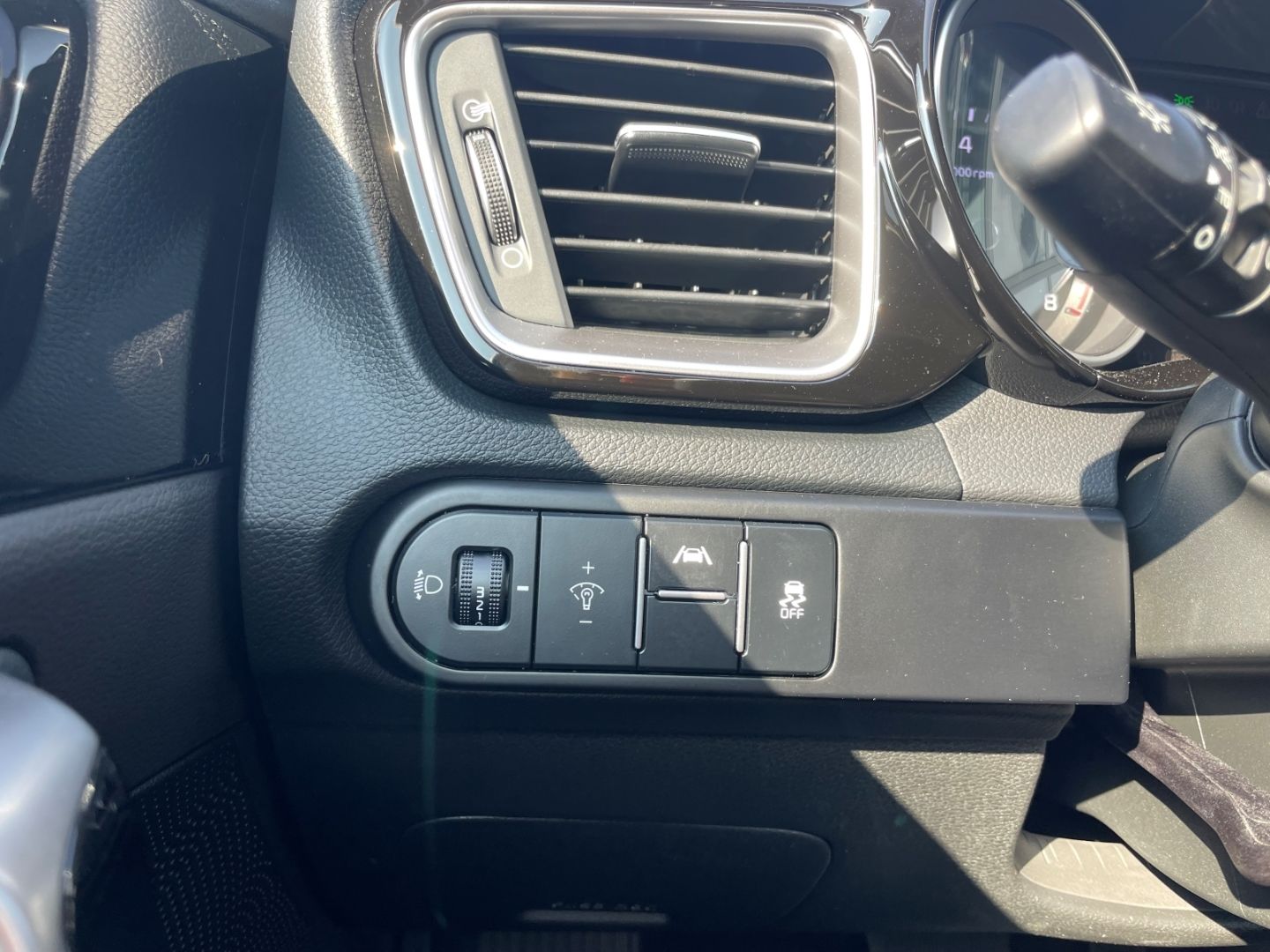 Fahrzeugabbildung Kia Ceed_sw Ultimate Navi Soundsystem JBL LED ACC