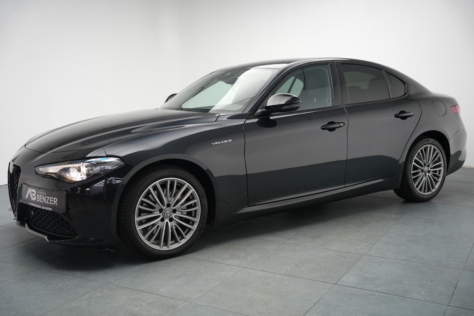 Fahrzeugabbildung Alfa Romeo Giulia Veloce *Harman&Kardon*Memory*Kamera*Navi