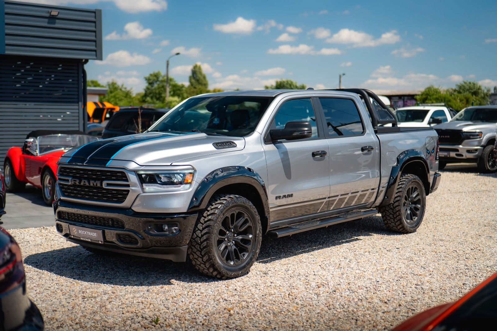 Fahrzeugabbildung Dodge RAM 5.7 V8 HEMI 4x4 OFFROAD Night PUNISHER 19%
