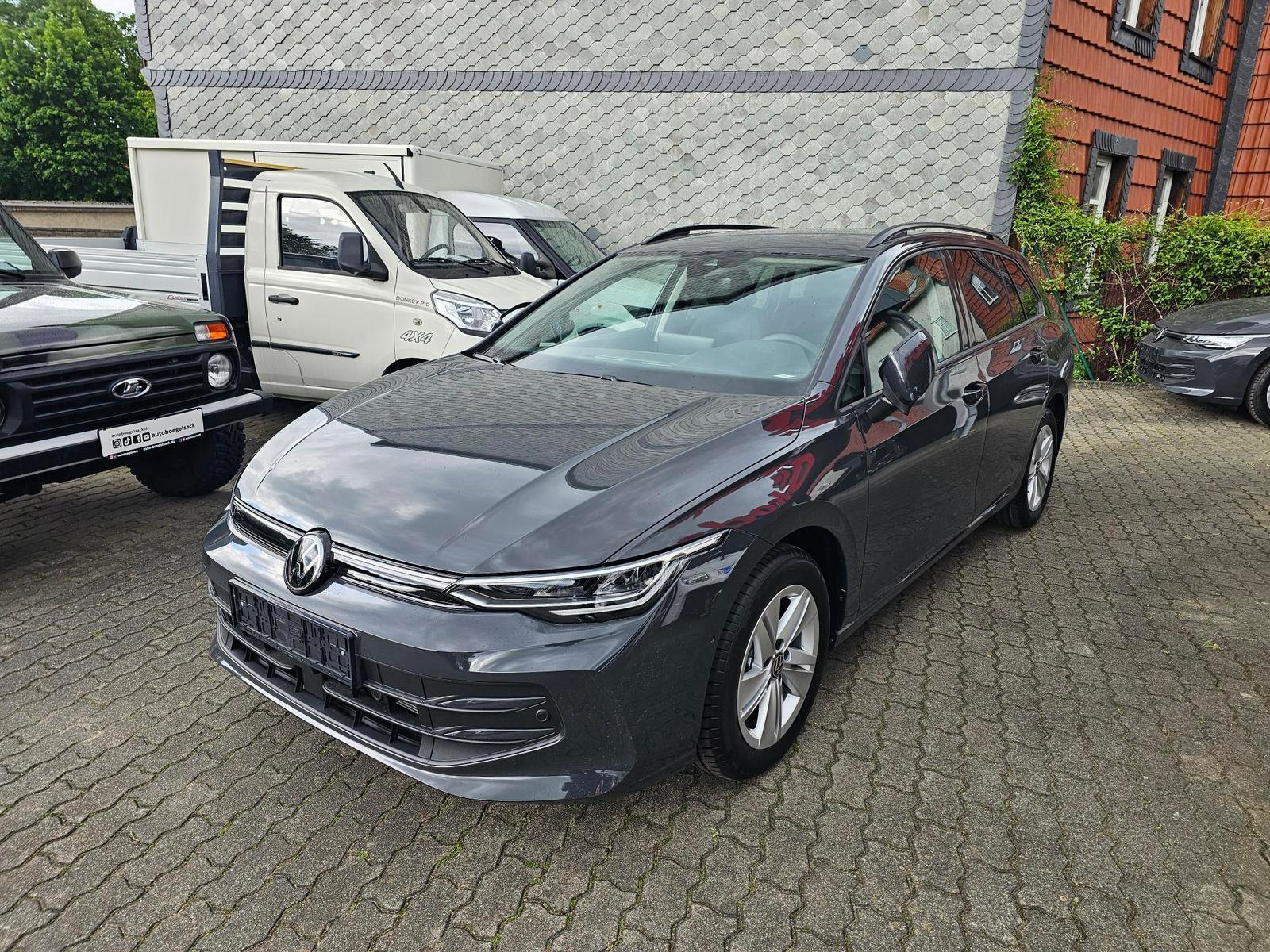 Volkswagen Golf Variant Life 1.5 eTSI DSG+ACC+LED+eKLAPPE+