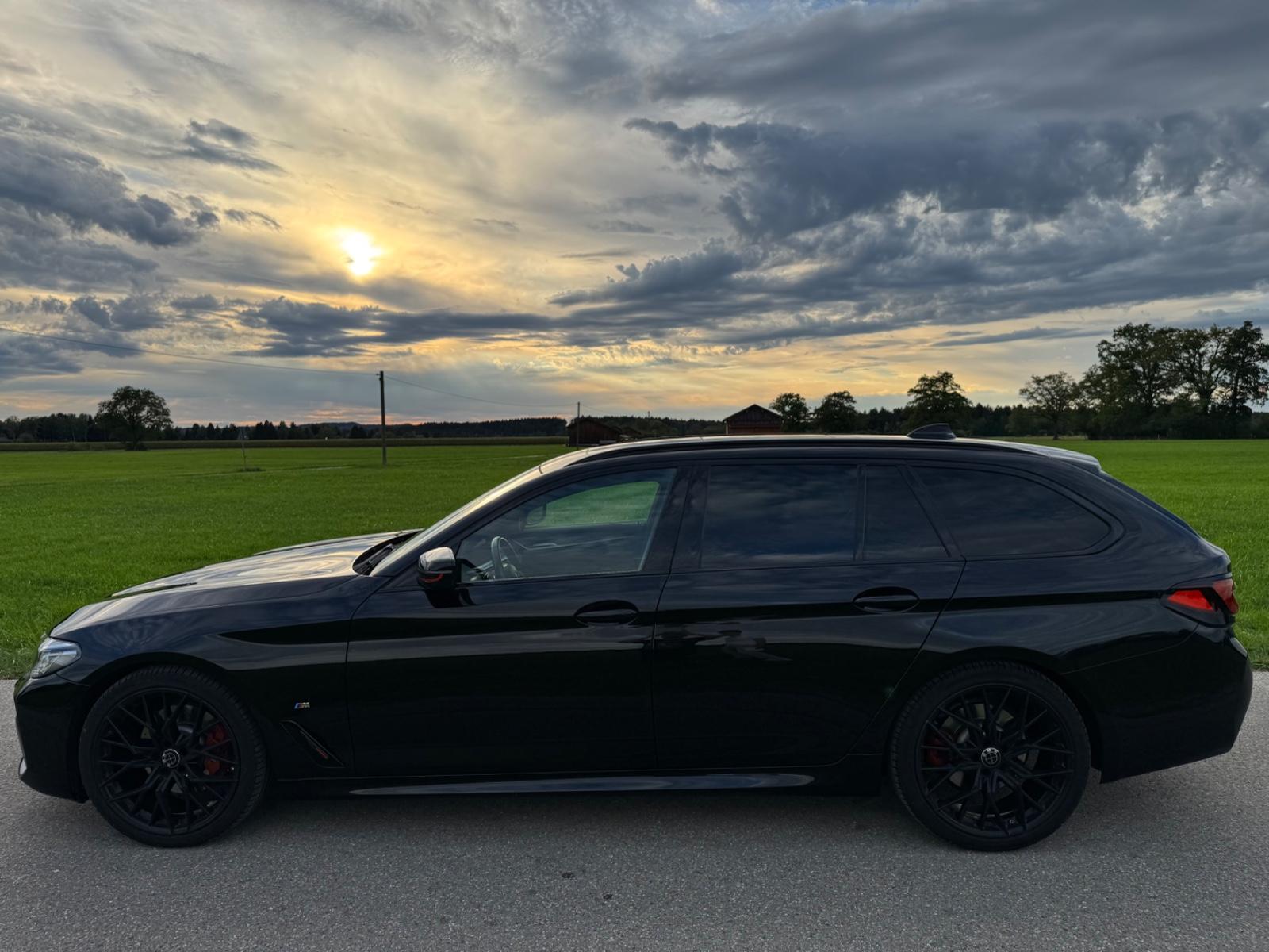 BMW 530 i Touring A -, миниатюра 2