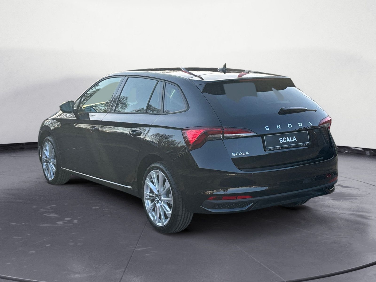 Scala Tour 1.0TSI DSG/Matrix/ACC/RFK 18Zoll